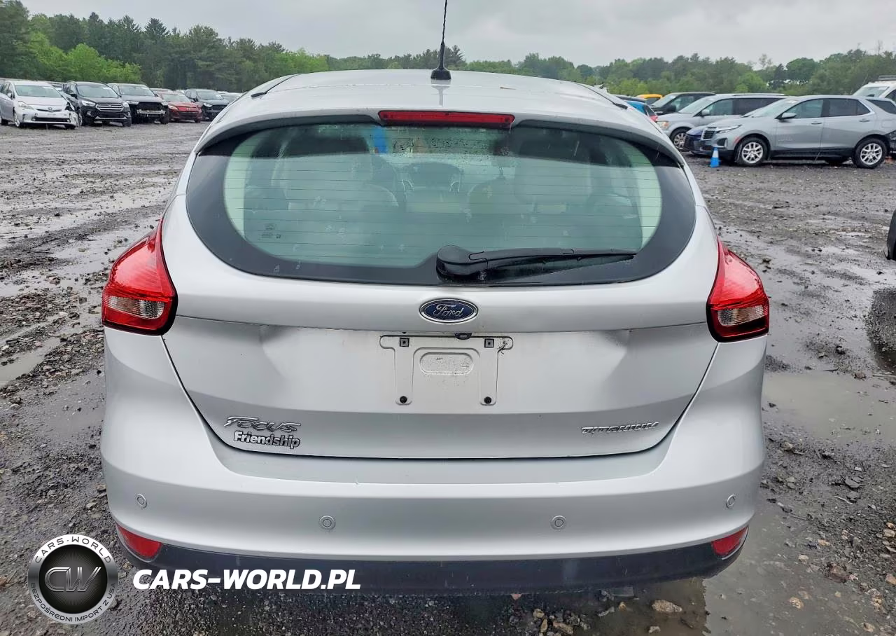 2018 Ford Focus Titanium VIN:1FADP3N27JL271877 - 6