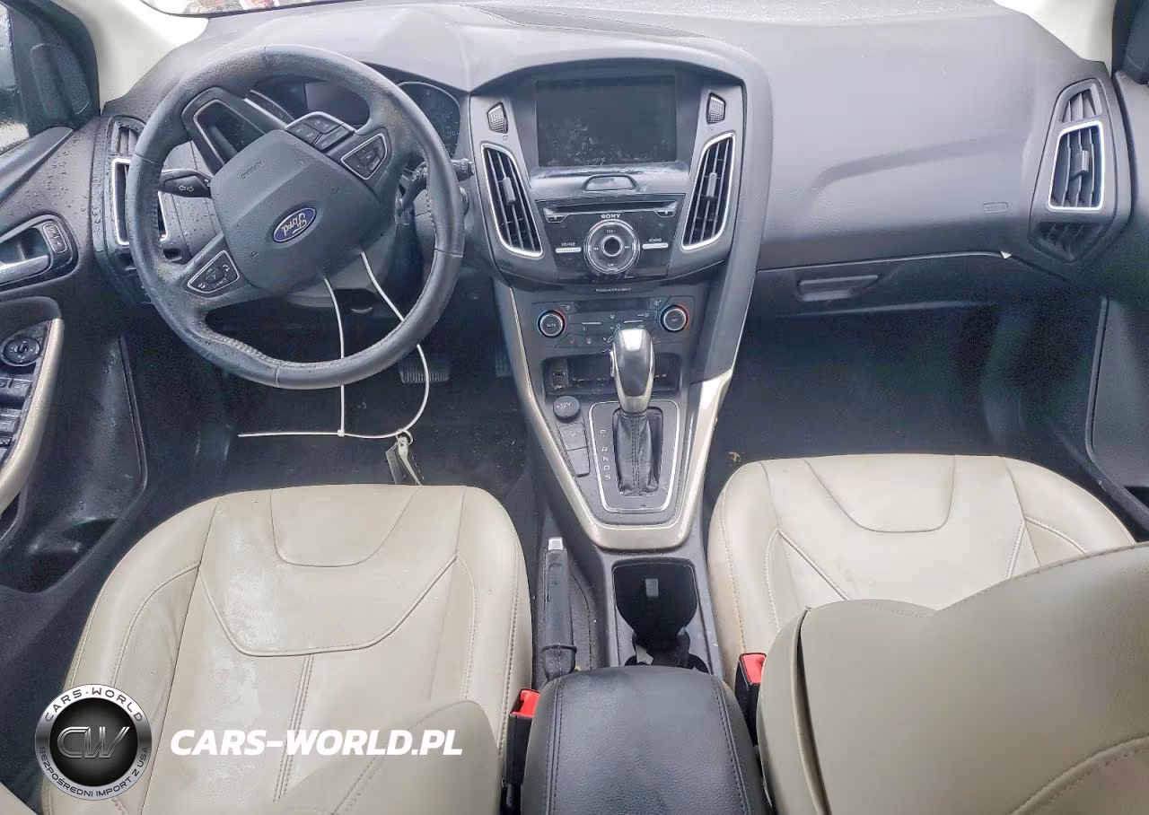 2018 Ford Focus Titanium VIN:1FADP3N27JL271877 - 8