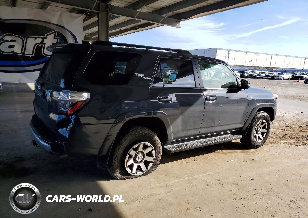2024 Toyota 4Runner Trd Off-Road Premium VIN:JTERU5JR0R6228771 - 3