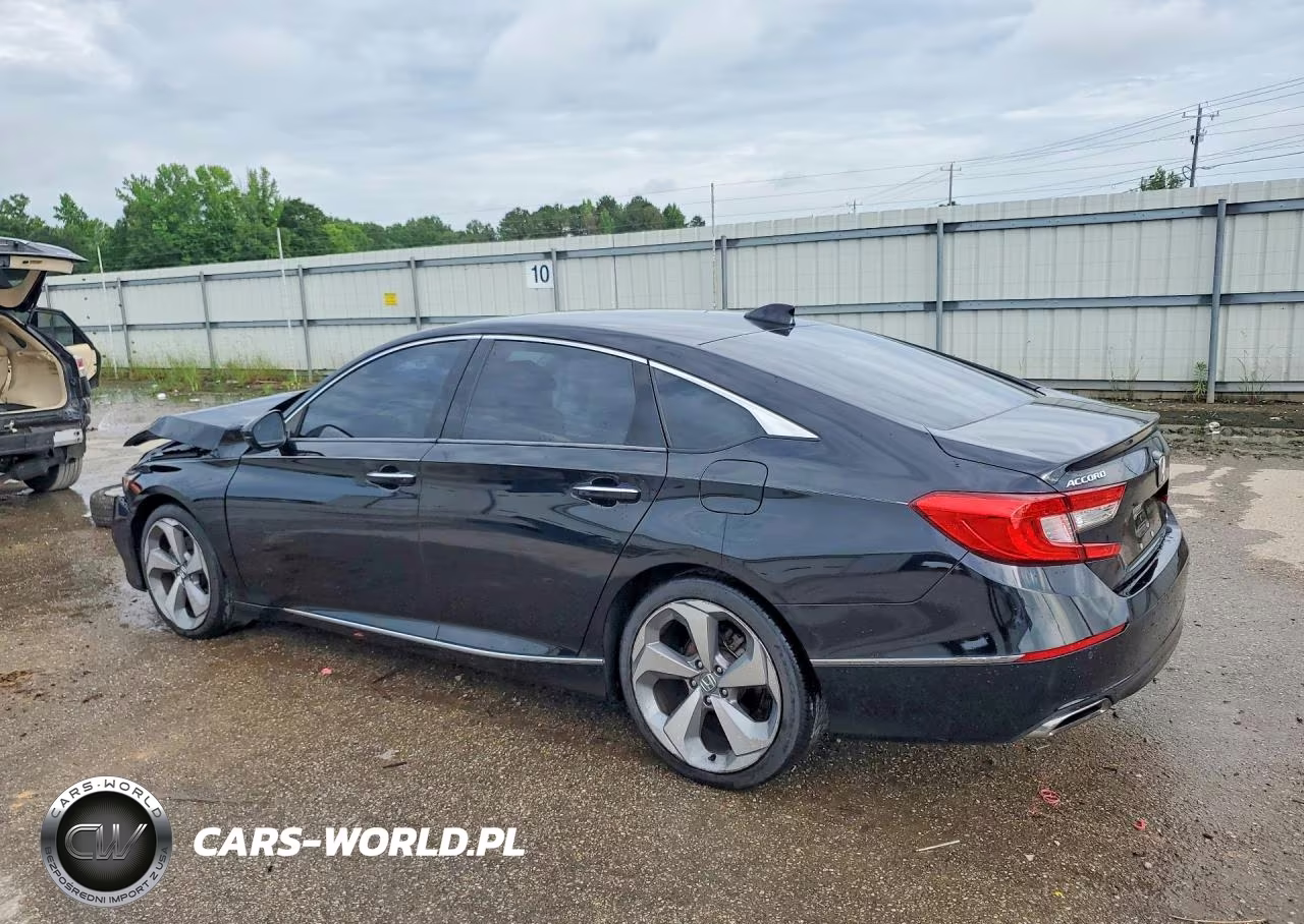 2018 Honda Accord Touring VIN:1HGCV1F94JA122609 - 2