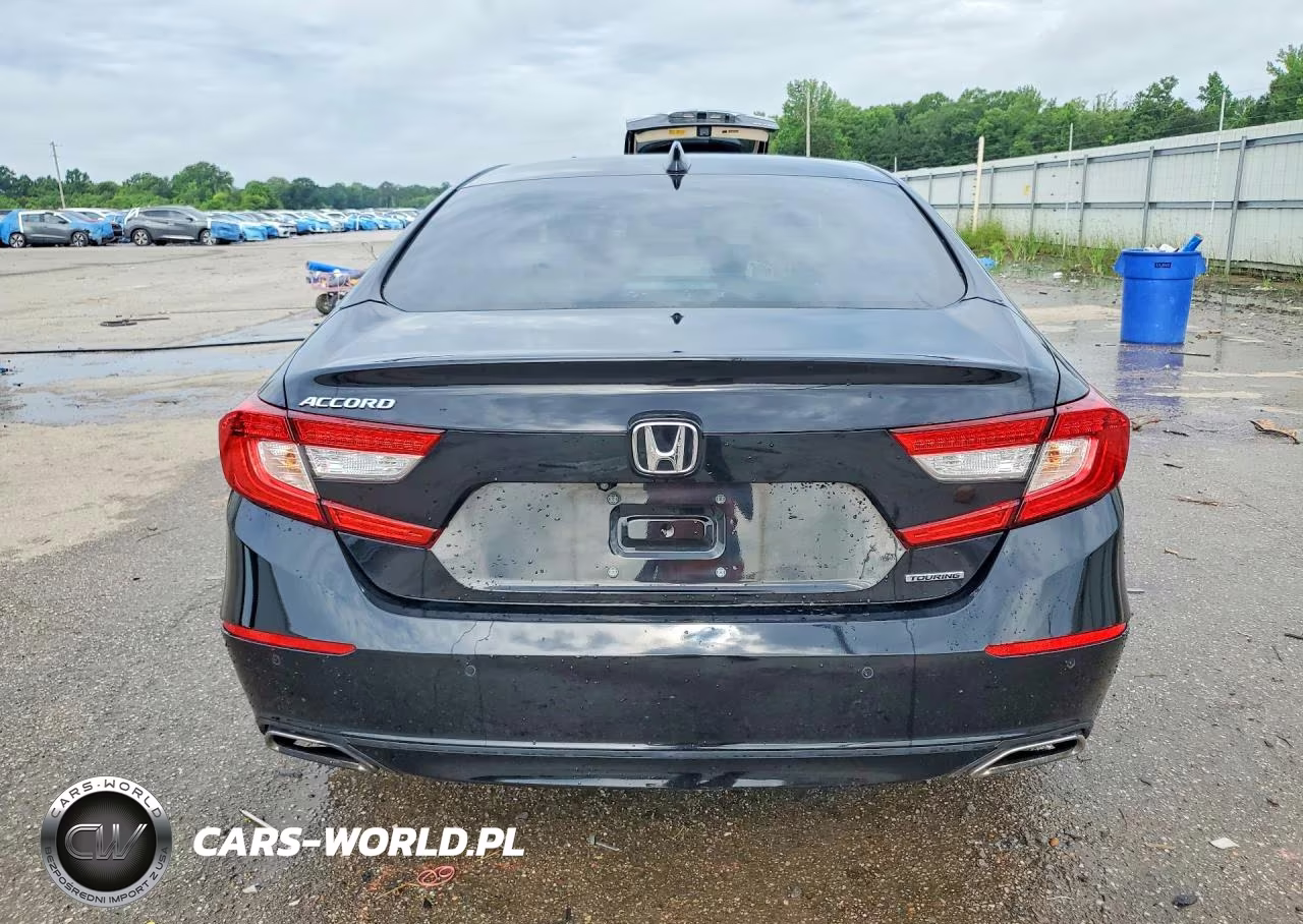 2018 Honda Accord Touring VIN:1HGCV1F94JA122609 - 6