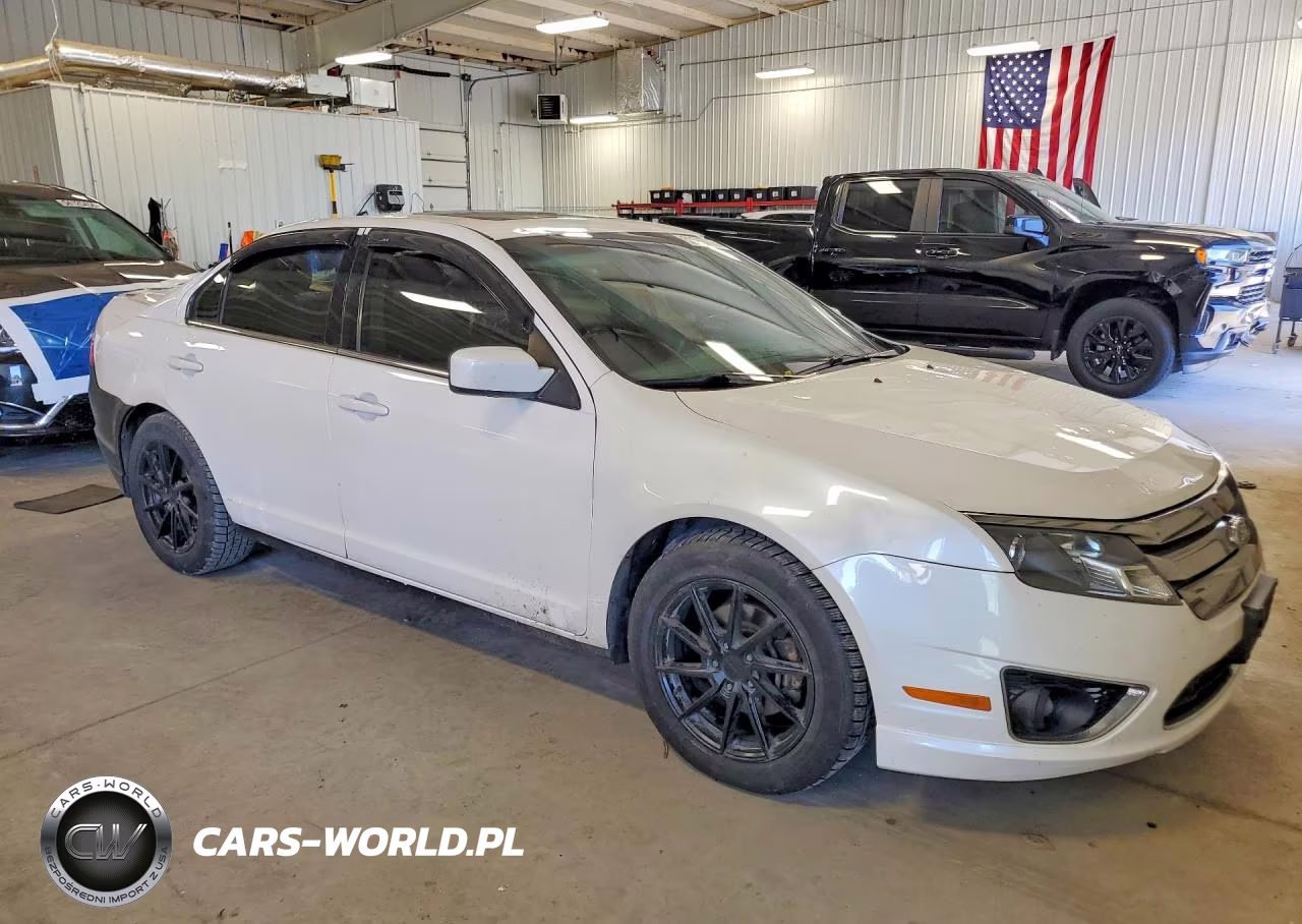 2011 Ford Fusion Sport VIN:3FAHP0DC2BR250626 - 4