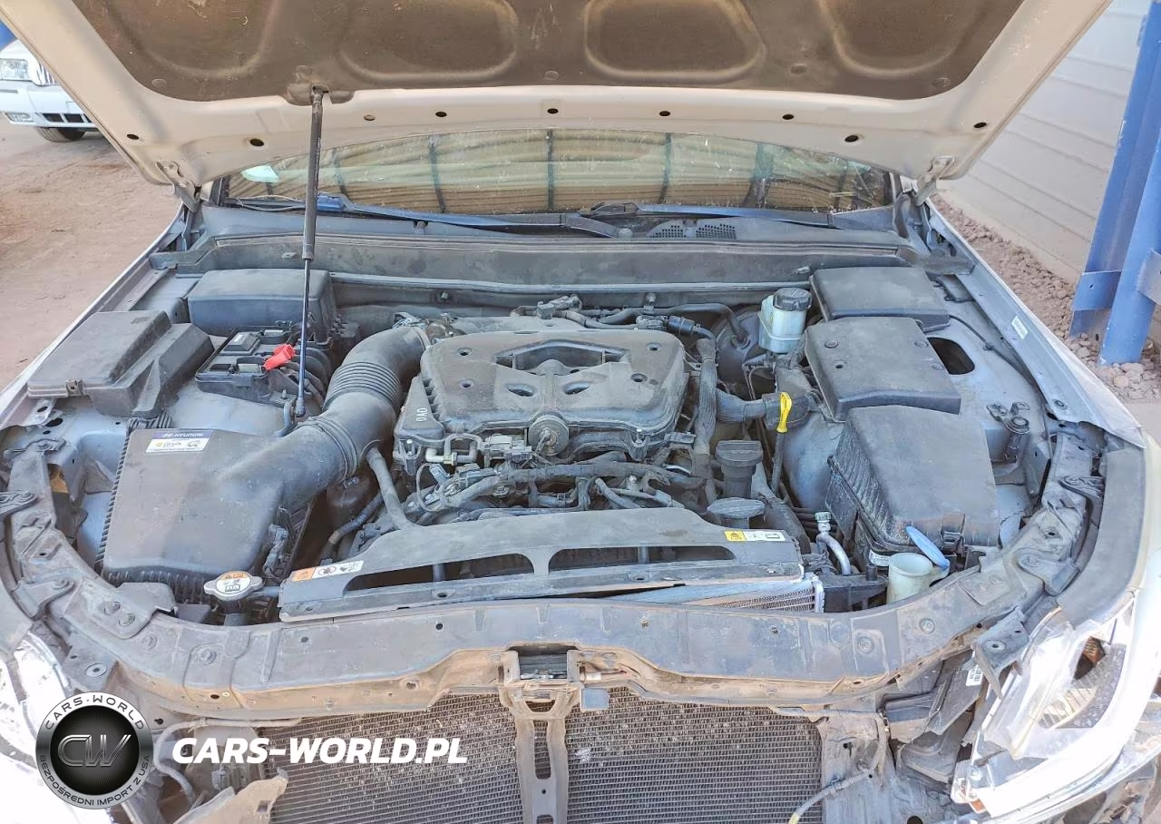 2012 Hyundai Genesis 3.8L VIN:KMHGC4DD3CU207582 - 11