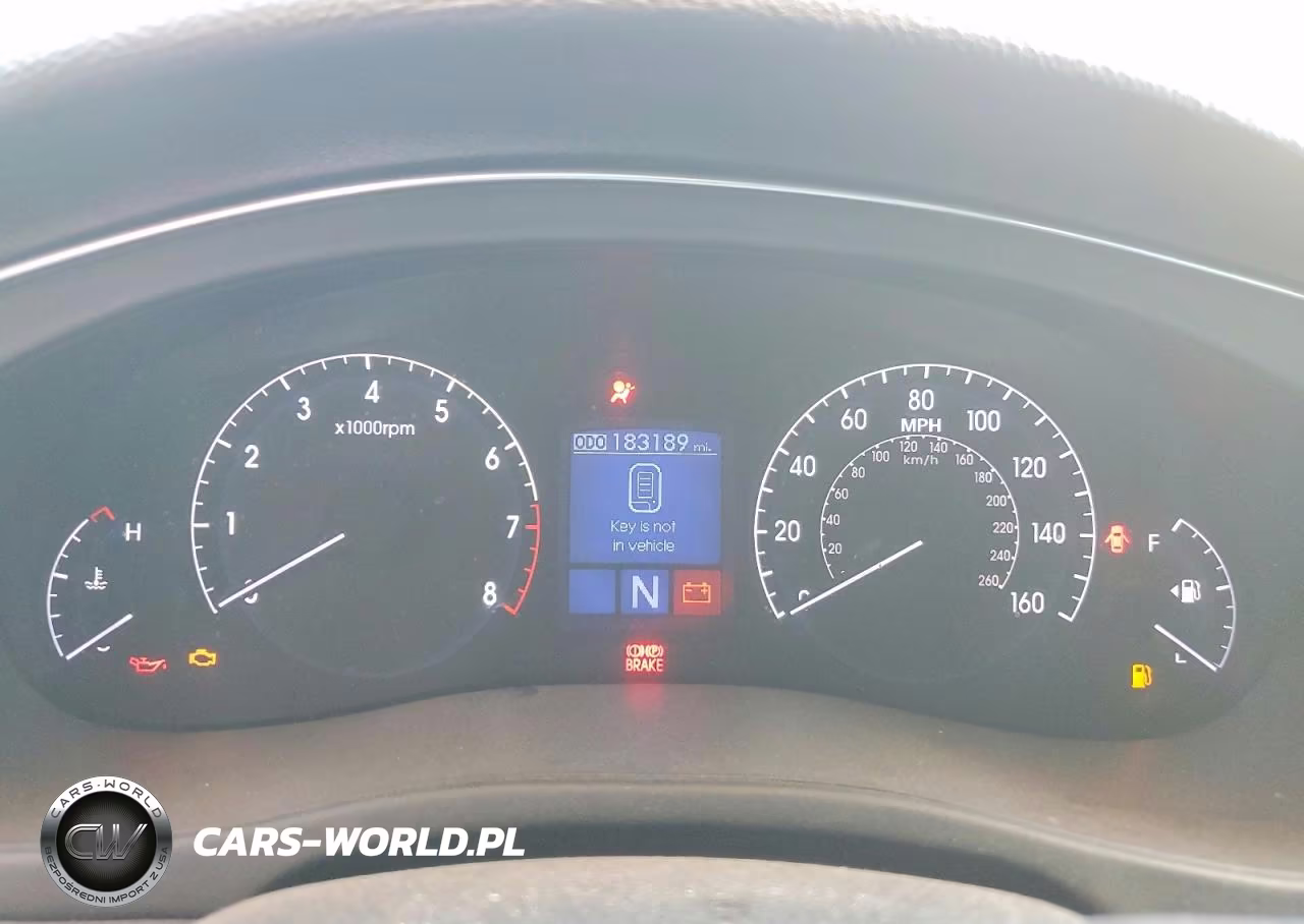 2012 Hyundai Genesis 3.8L VIN:KMHGC4DD3CU207582 - 9