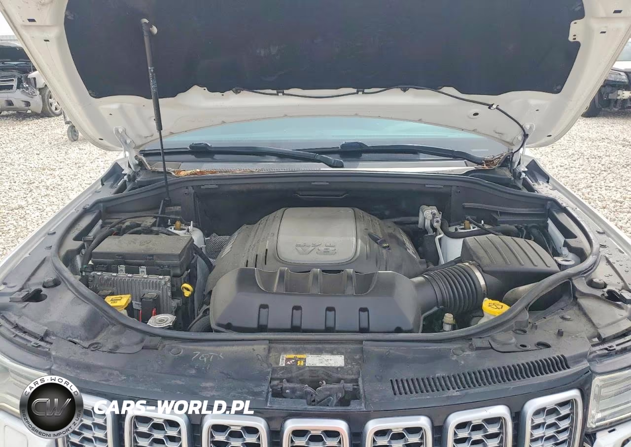 2019 Jeep Grand Cherokee Summit VIN:1C4RJFJT8KC705307 - 12