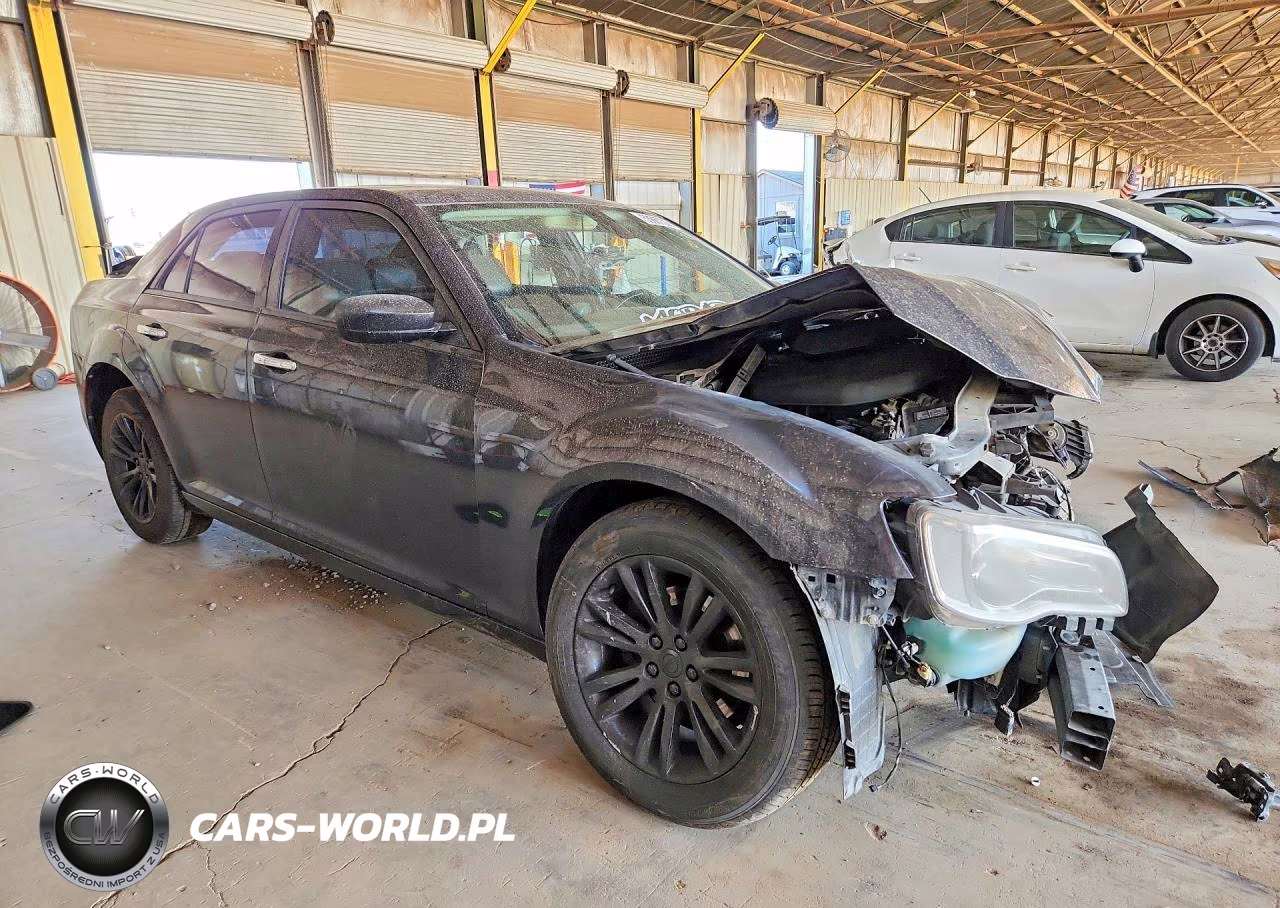 2016 Chrysler 300C VIN:2C3CCAEGXGH248119 - 4