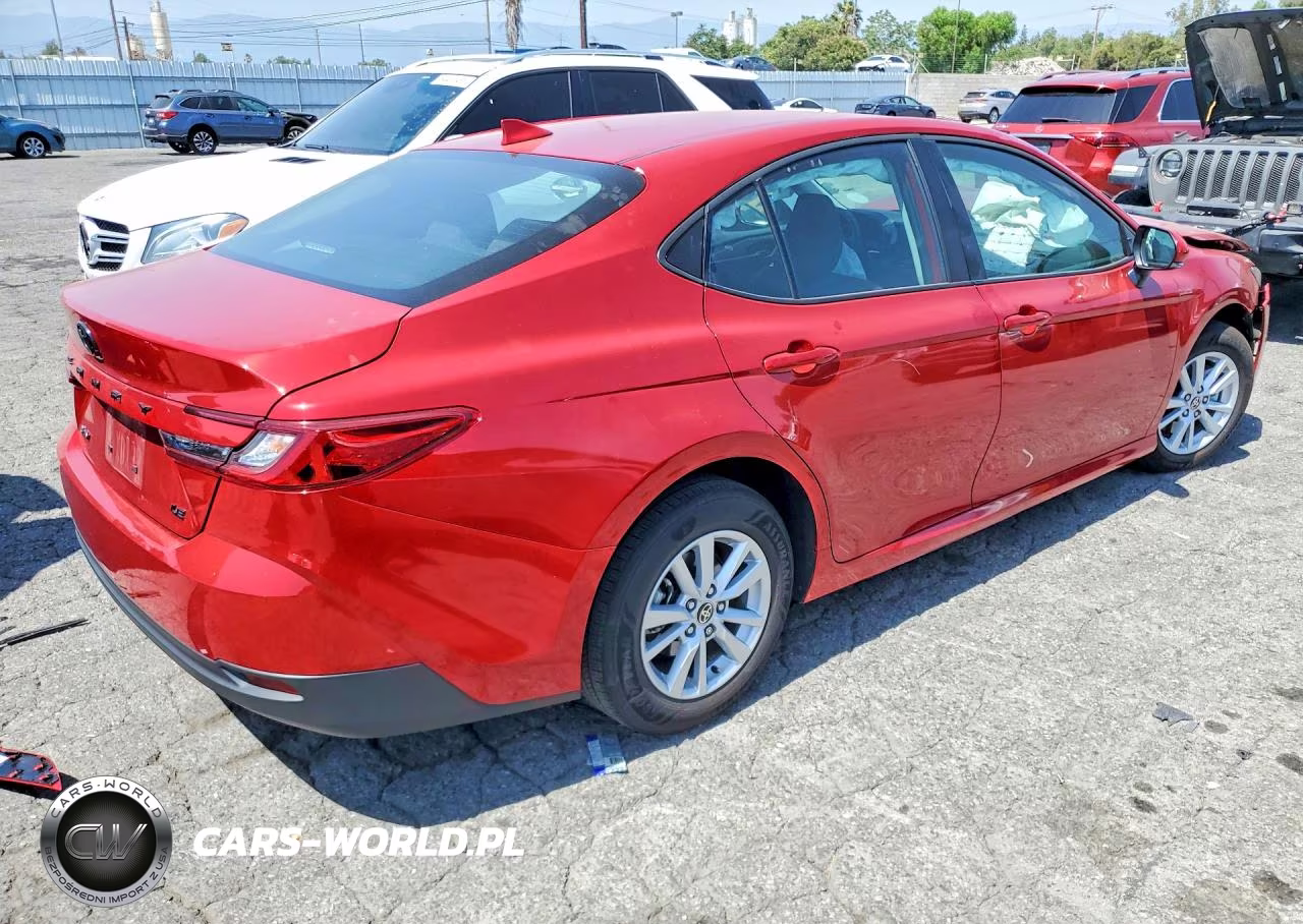 2026 Toyota Camry Le VIN:4T1DAACK4TU212913 - 3