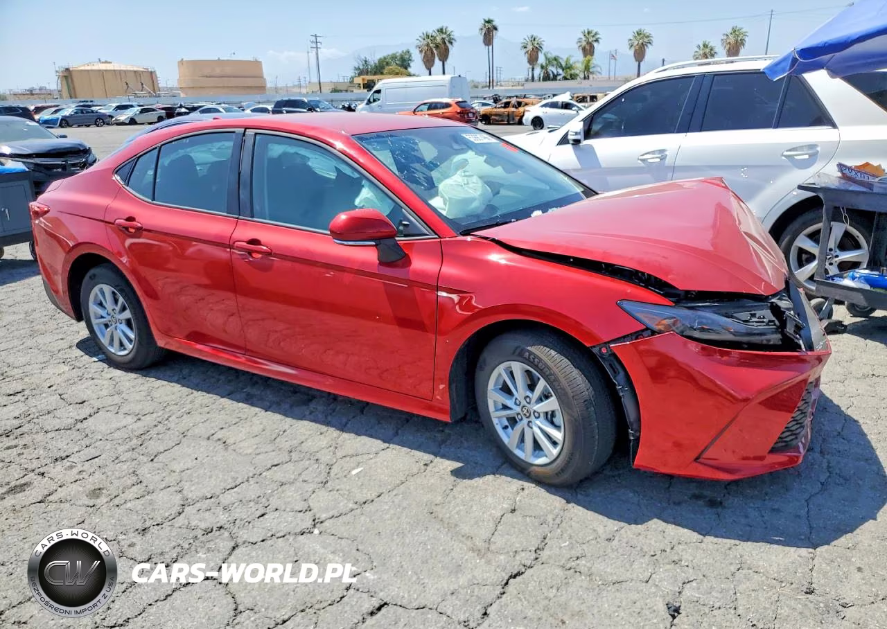 2026 Toyota Camry Le VIN:4T1DAACK4TU212913 - 4