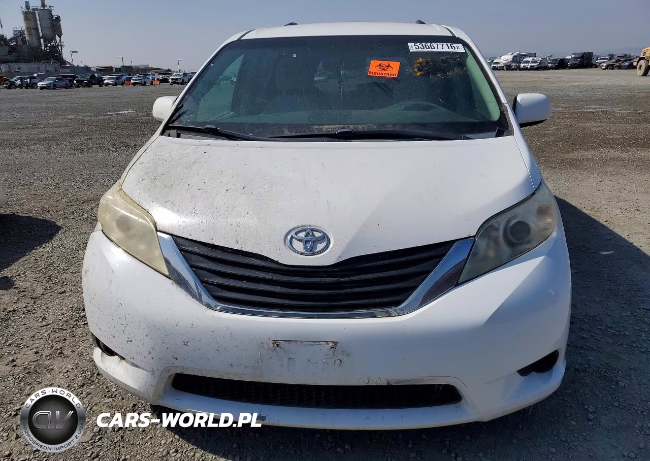 2013 Toyota Sienna Le VIN:5TDKK3DC9DS316024 - 5