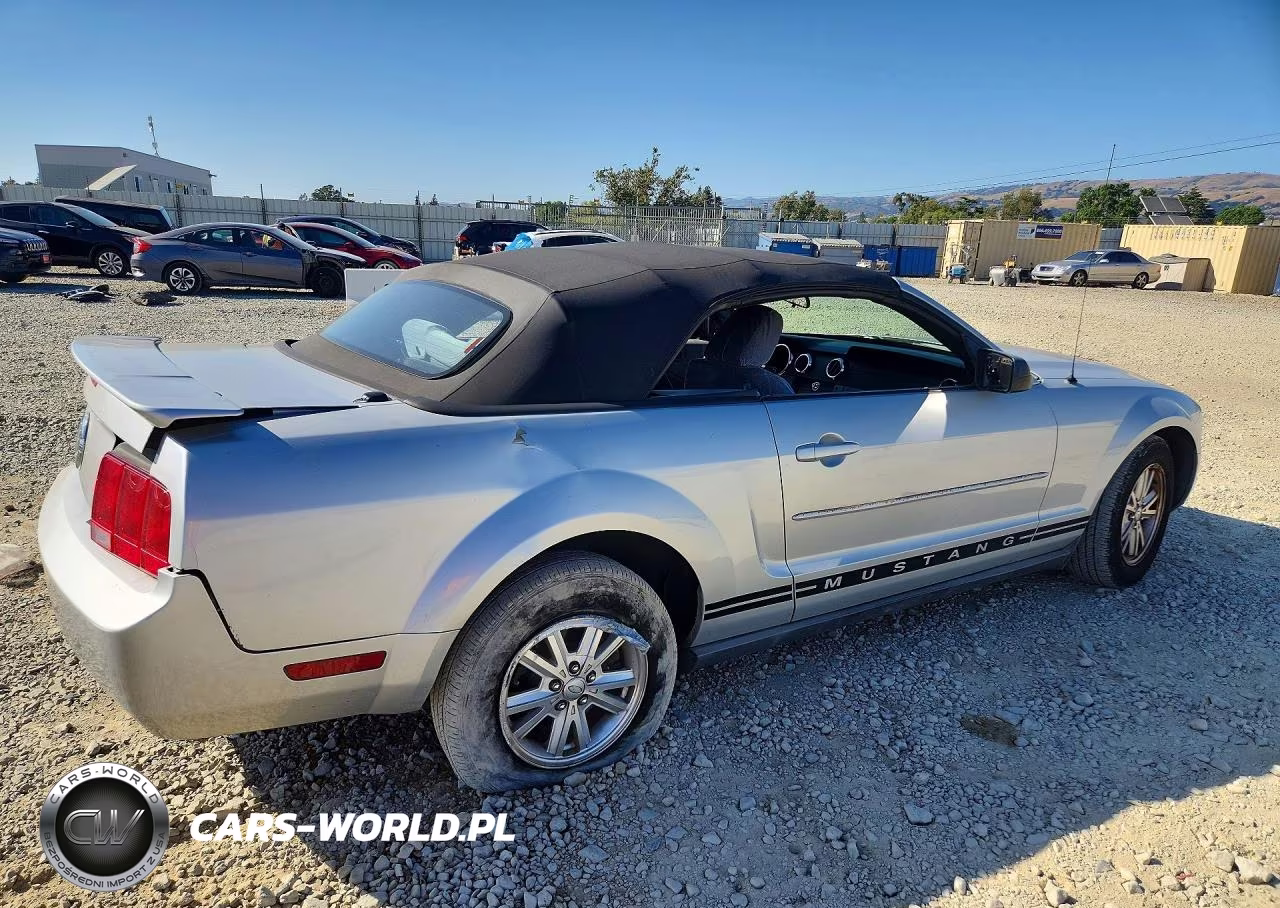 2007 Ford Mustang VIN:1ZVFT84N875297986 - 3