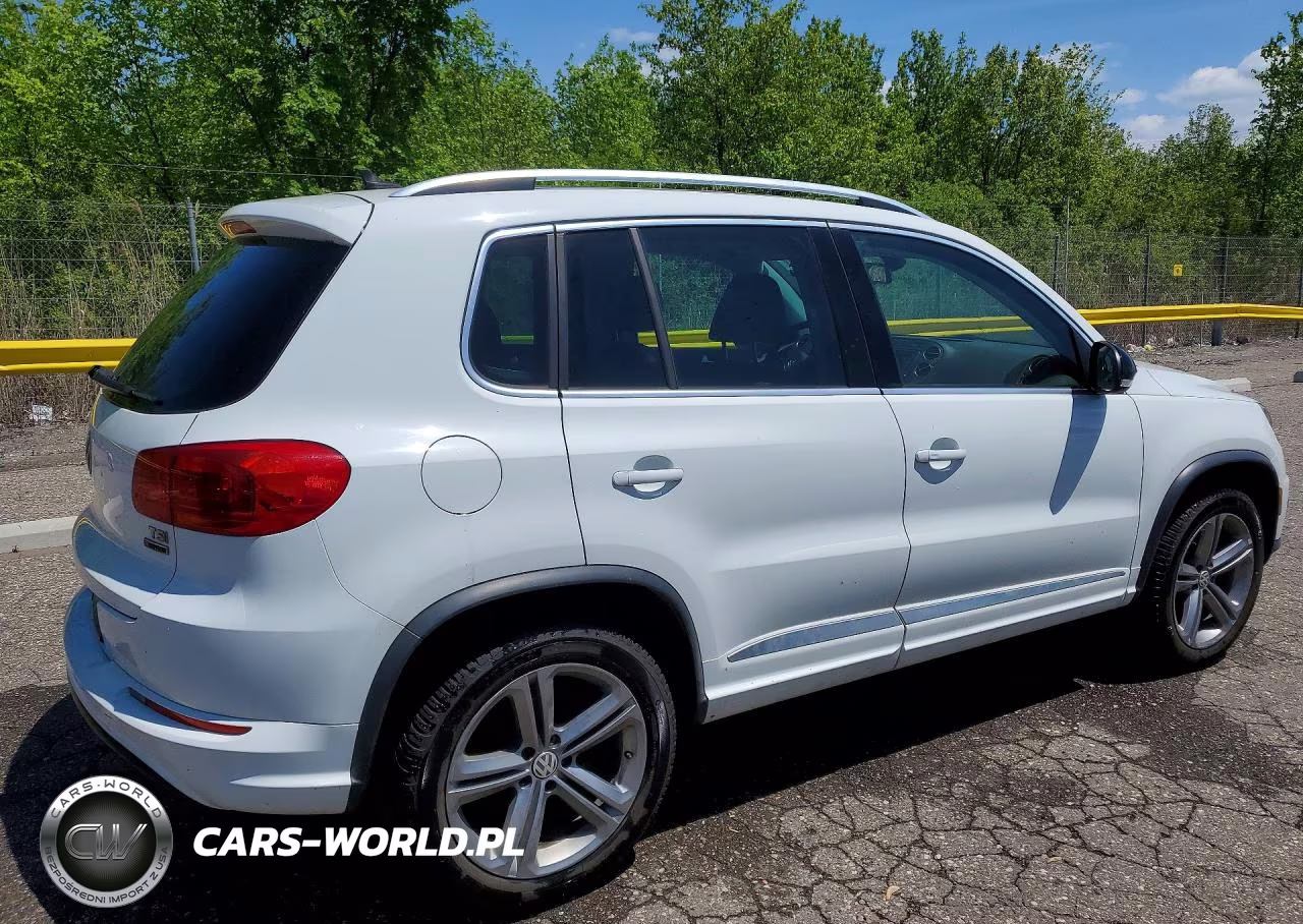 2017 Volkswagen Tiguan Sport VIN:WVGUV7AX6HW507206 - 3