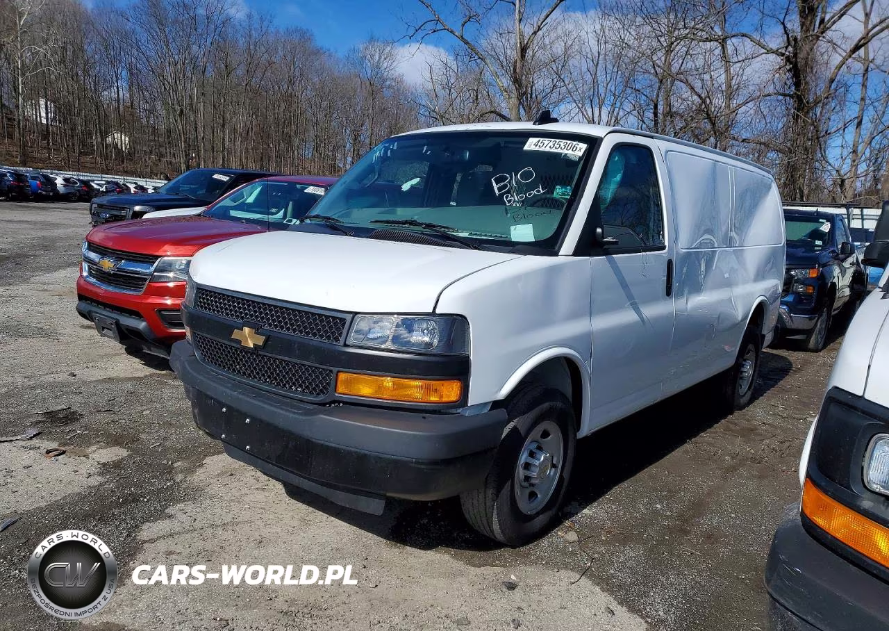 2024 Chev Express G2500