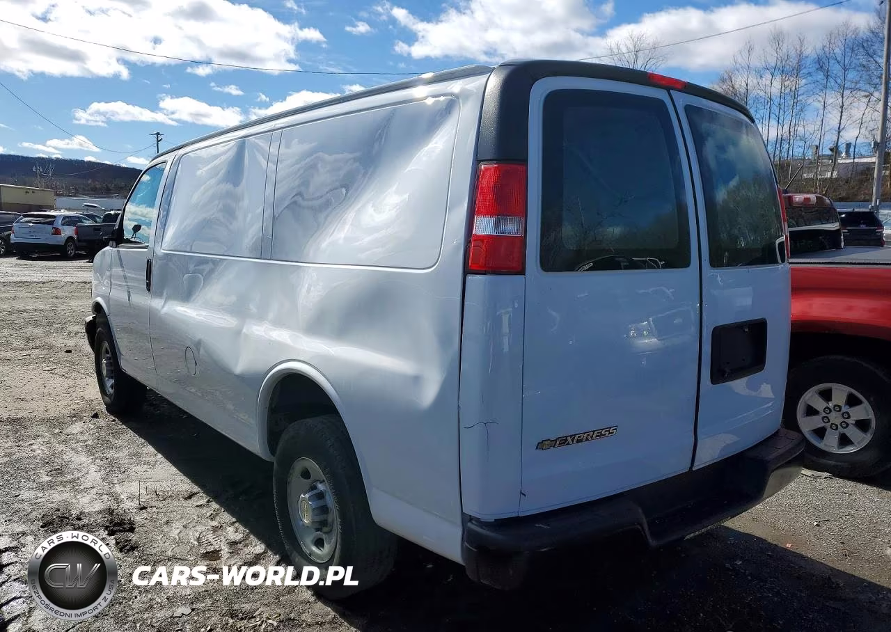 2024 Chev Express G2500 VIN:1GCWGAFPXR1217207 - 2