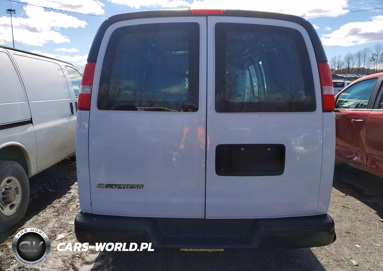2024 Chev Express G2500 VIN:1GCWGAFPXR1217207 - 6