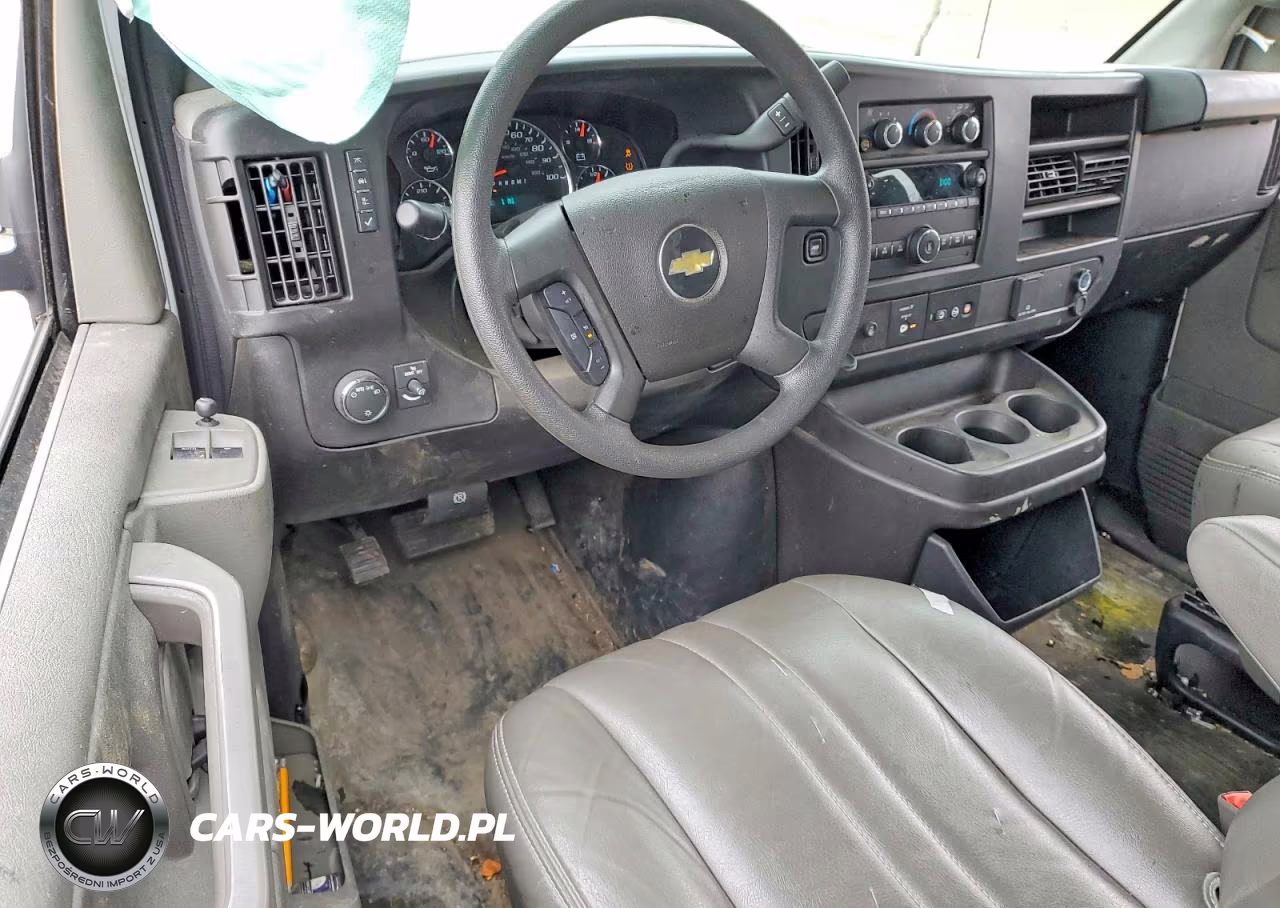 2024 Chev Express G2500 VIN:1GCWGAFPXR1217207 - 8