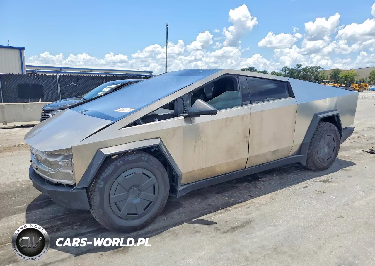 2025 Tesla Cybertruck