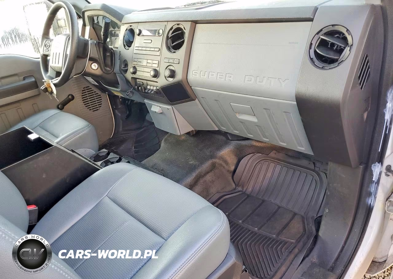 2013 Ford F250 Super Duty VIN:1FTBF2A61DEB82063 - 8