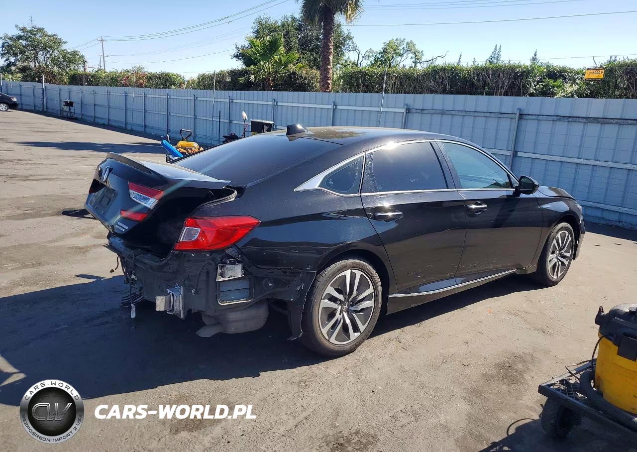 2020 Honda Accord Touring Hybrid VIN:1HGCV3F99LA017840 - 3