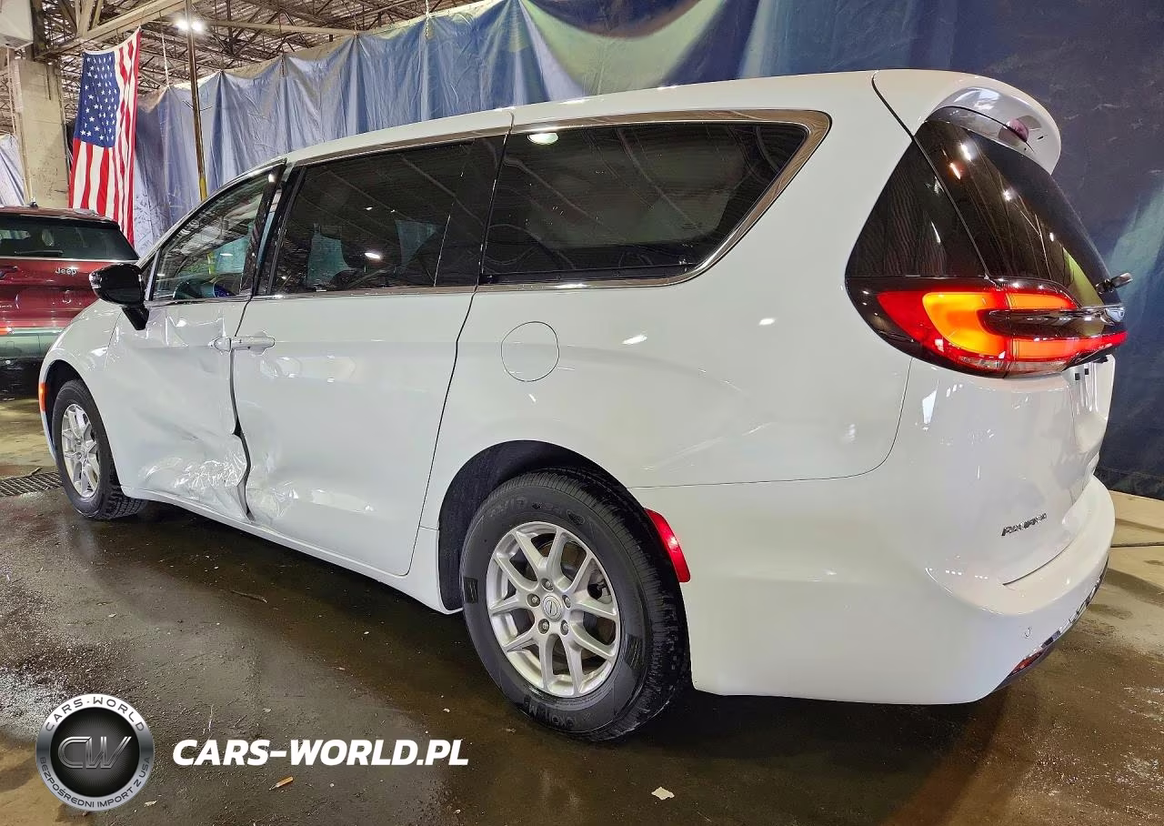 2026 Chrysler Pacifica Select VIN:2C4RC1BG7TR260596 - 2