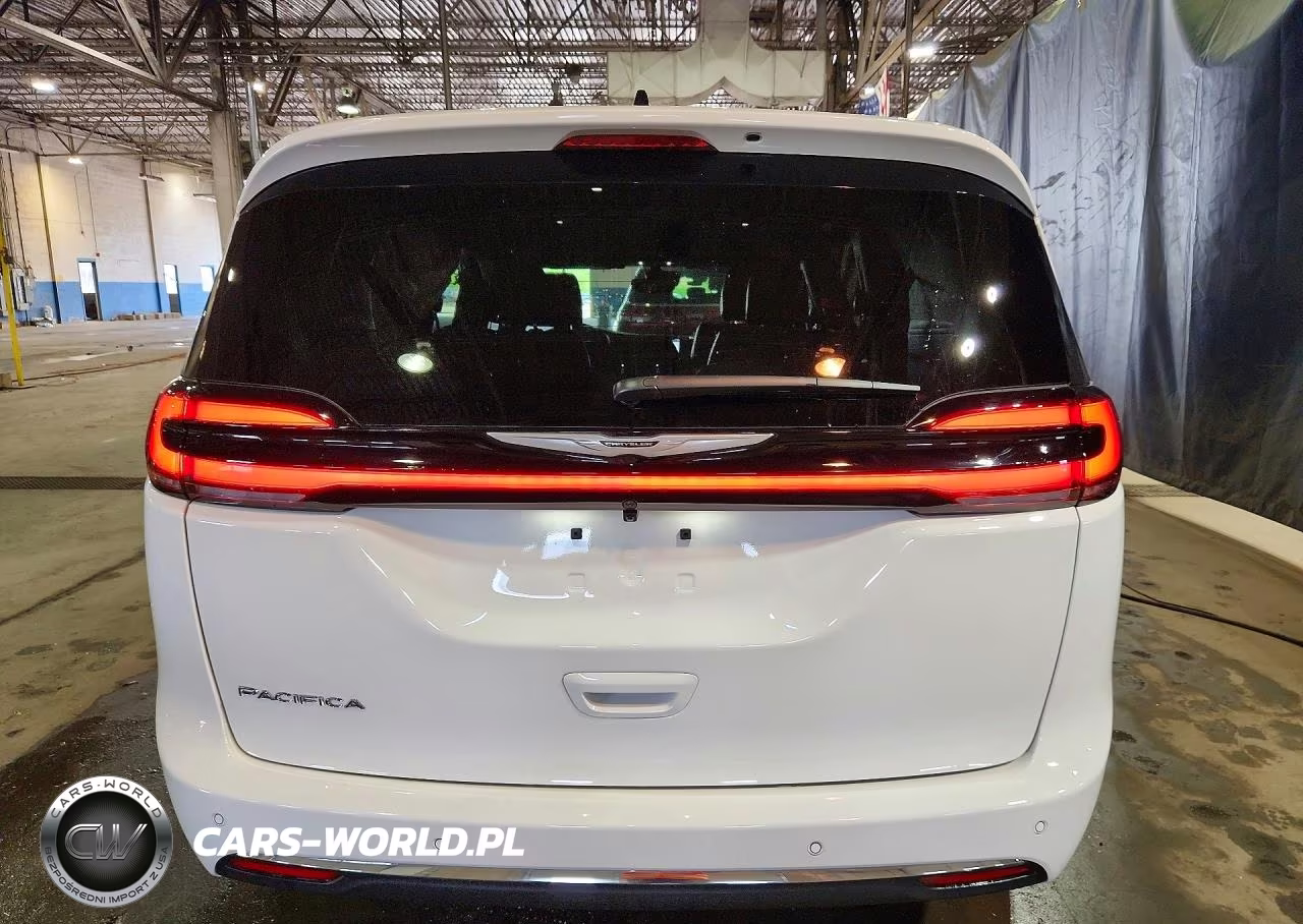 2026 Chrysler Pacifica Select VIN:2C4RC1BG7TR260596 - 6