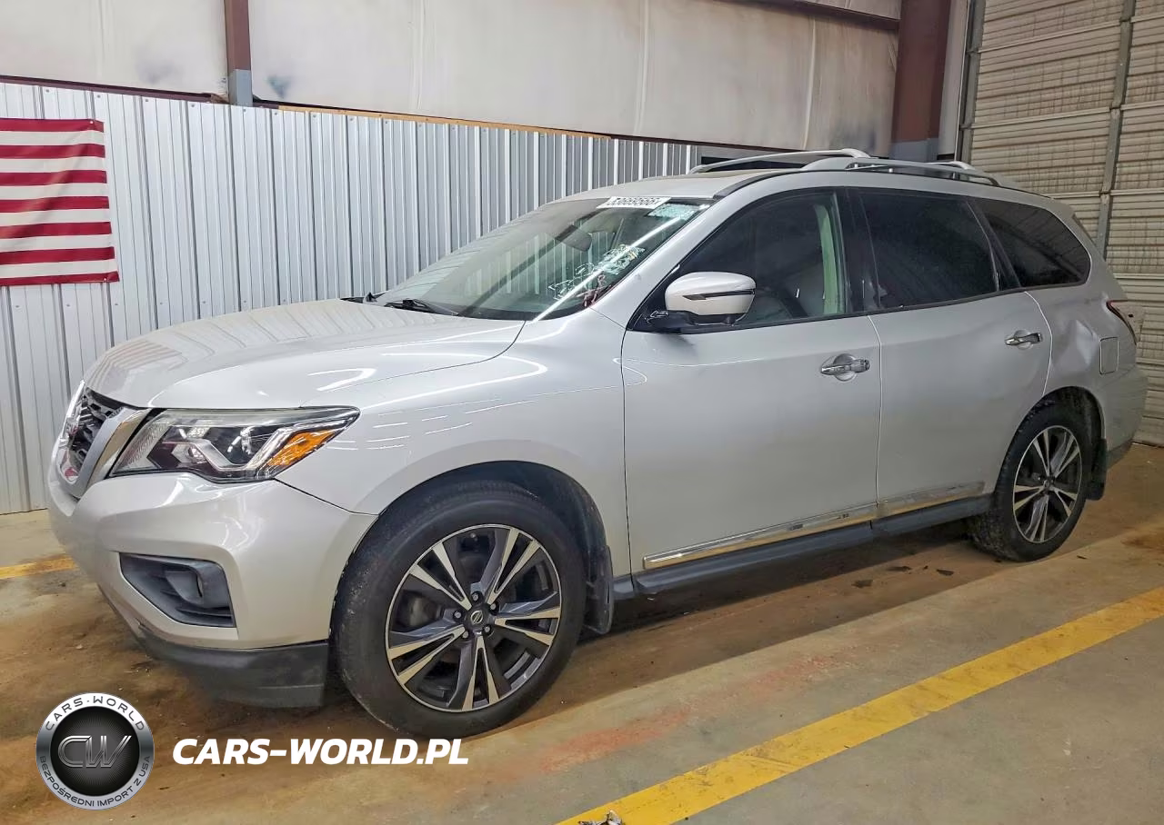 2017 Nissan Pathfinder Platinum