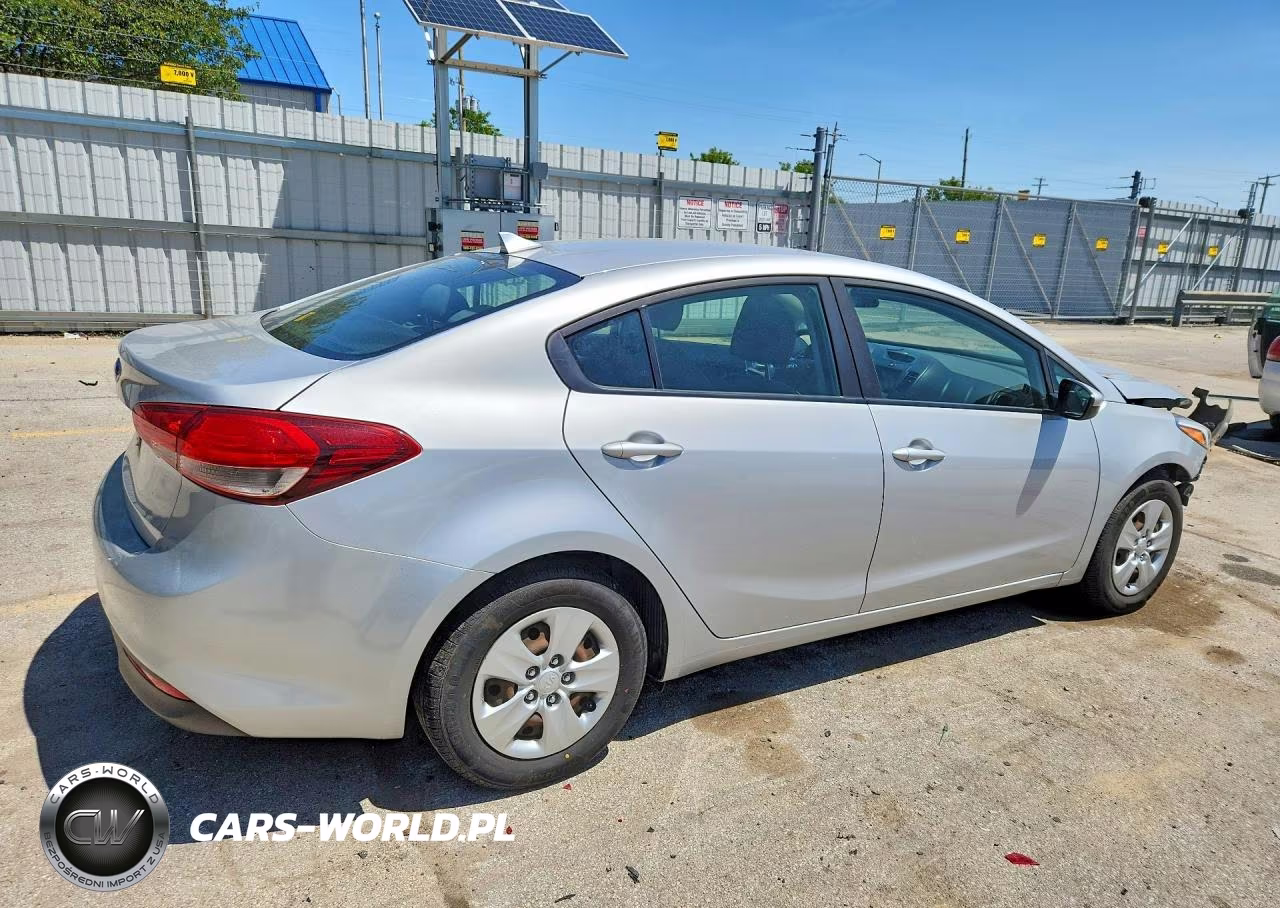 2017 Kia Forte Lx VIN:3KPFK4A79HE133589 - 3