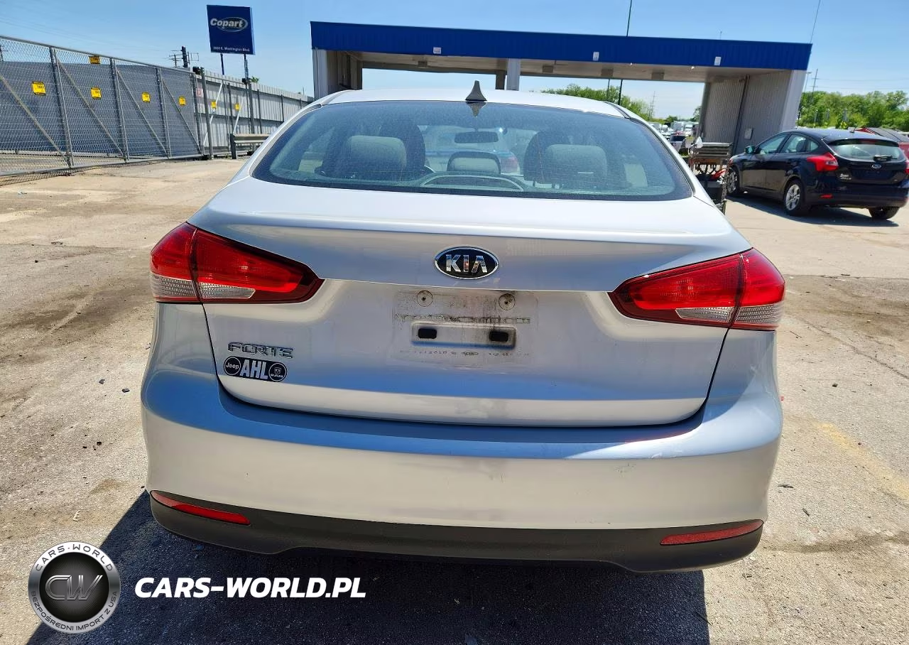 2017 Kia Forte Lx VIN:3KPFK4A79HE133589 - 6