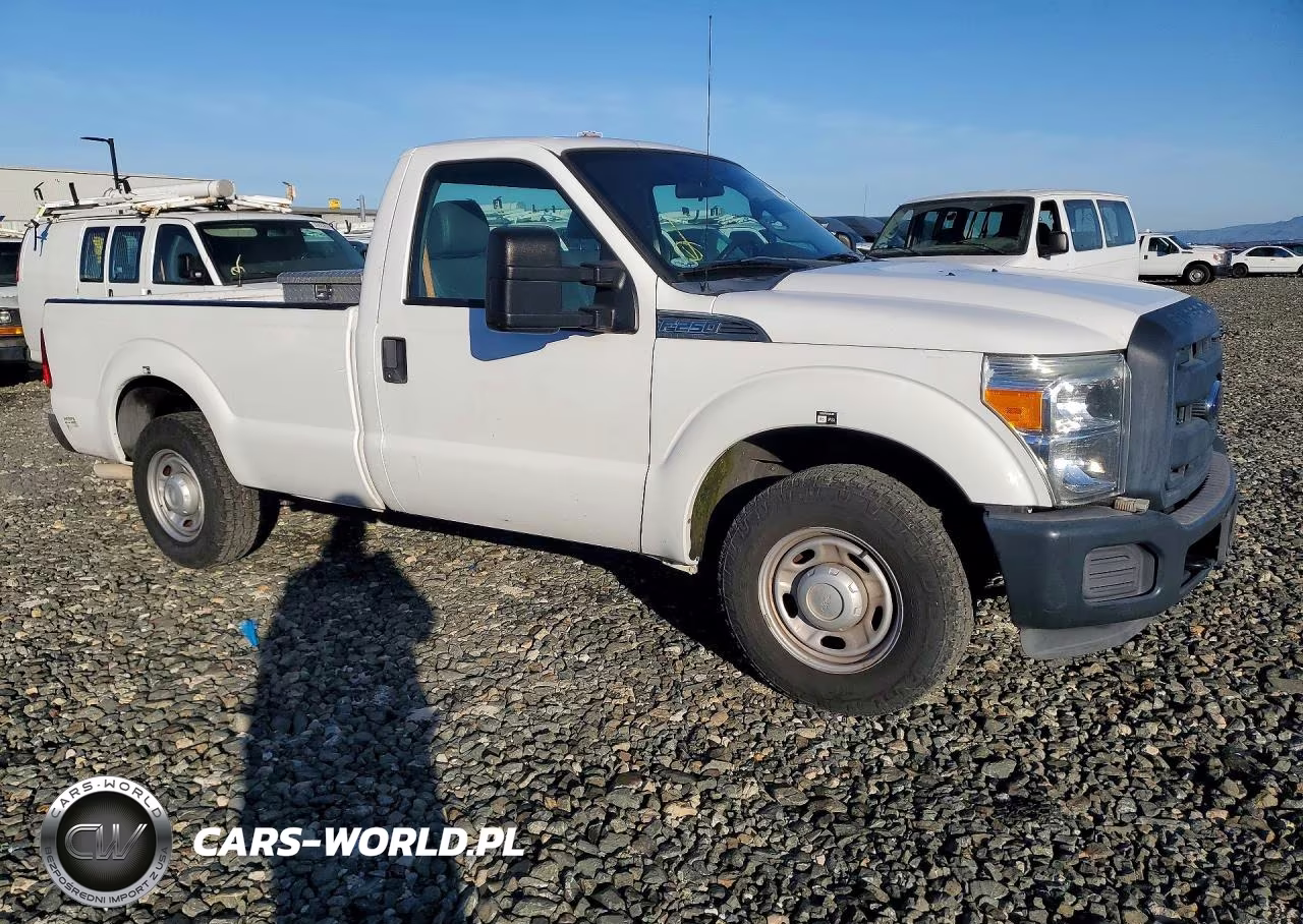 2013 Ford F250 Super Duty VIN:1FTBF2A67DEB81922 - 4