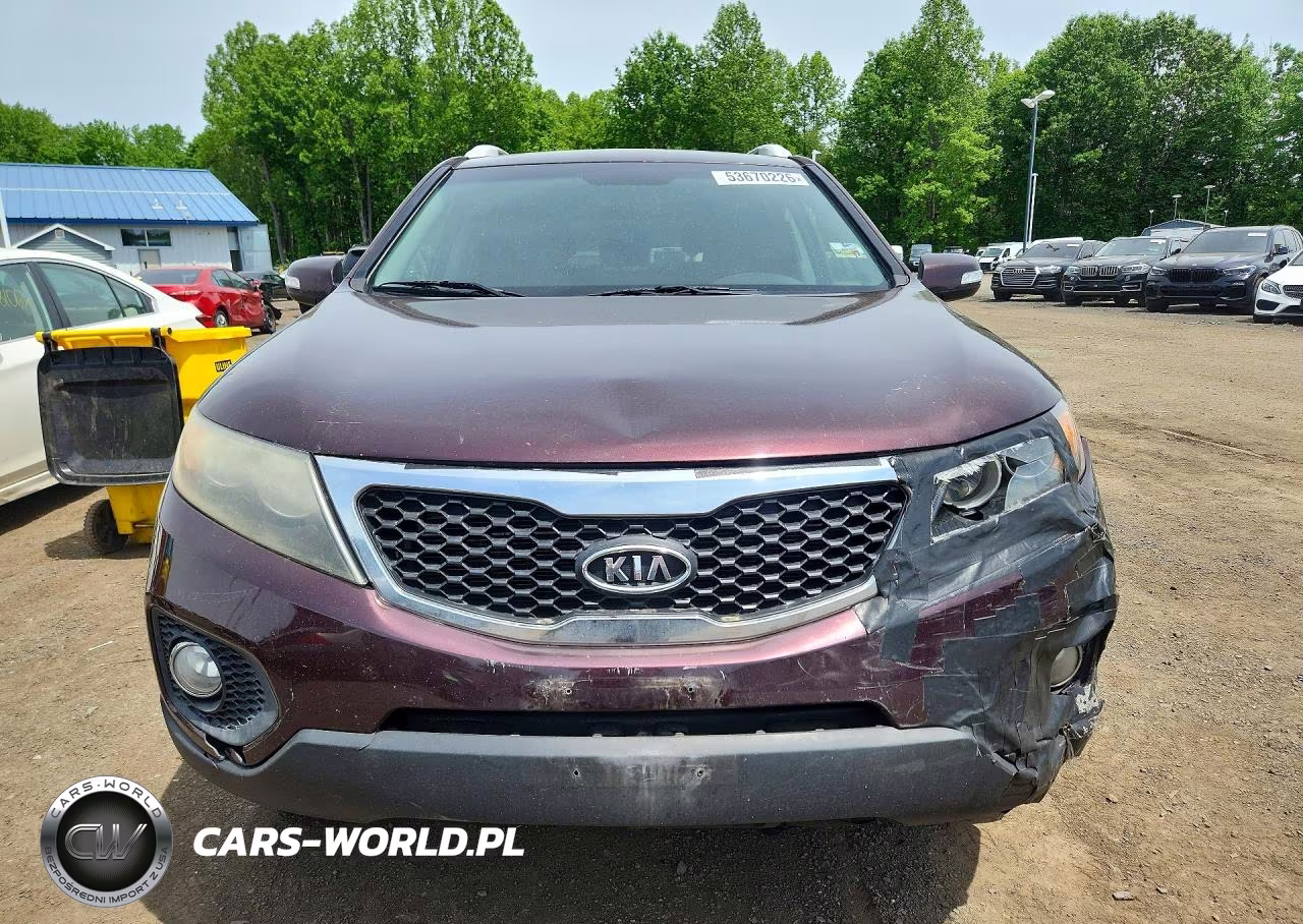 2011 Kia Sorento Lx VIN:5XYKT3A12BG097689 - 5