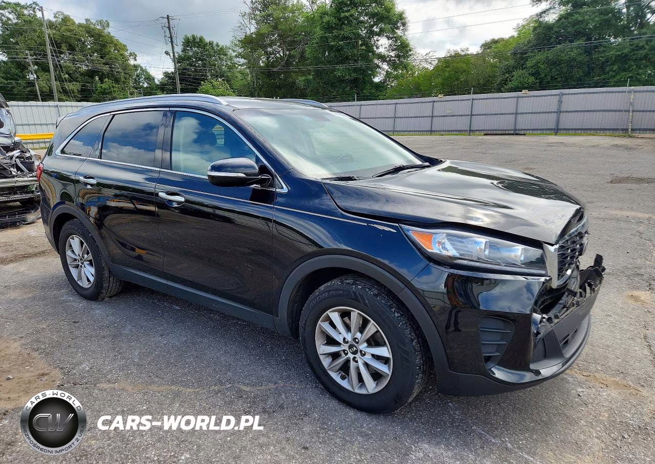 2019 Kia Sorento Lx VIN:5XYPG4A33KG593070 - 4