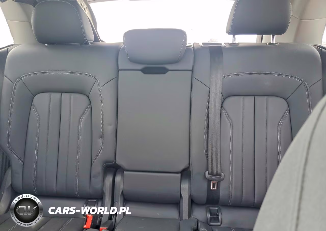 2022 Audi Q5 Premium 45 VIN:WA1GAAFY3N2049763 - 10