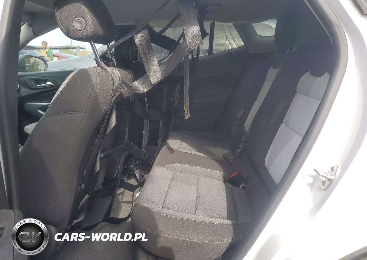 2025 Chevrolet Trax Ls VIN:KL77LFEP8SC199571 - 10