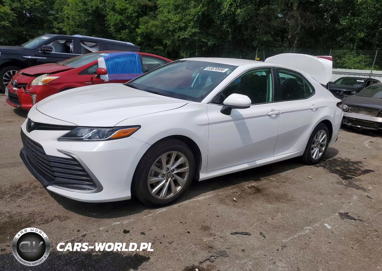 2024 Toyota Camry – zdjęcie 1 z 12