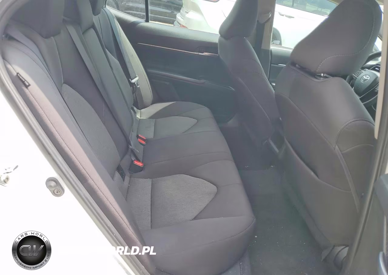 2024 Toyota Camry VIN:4T1C11AK9RU200425 - 10