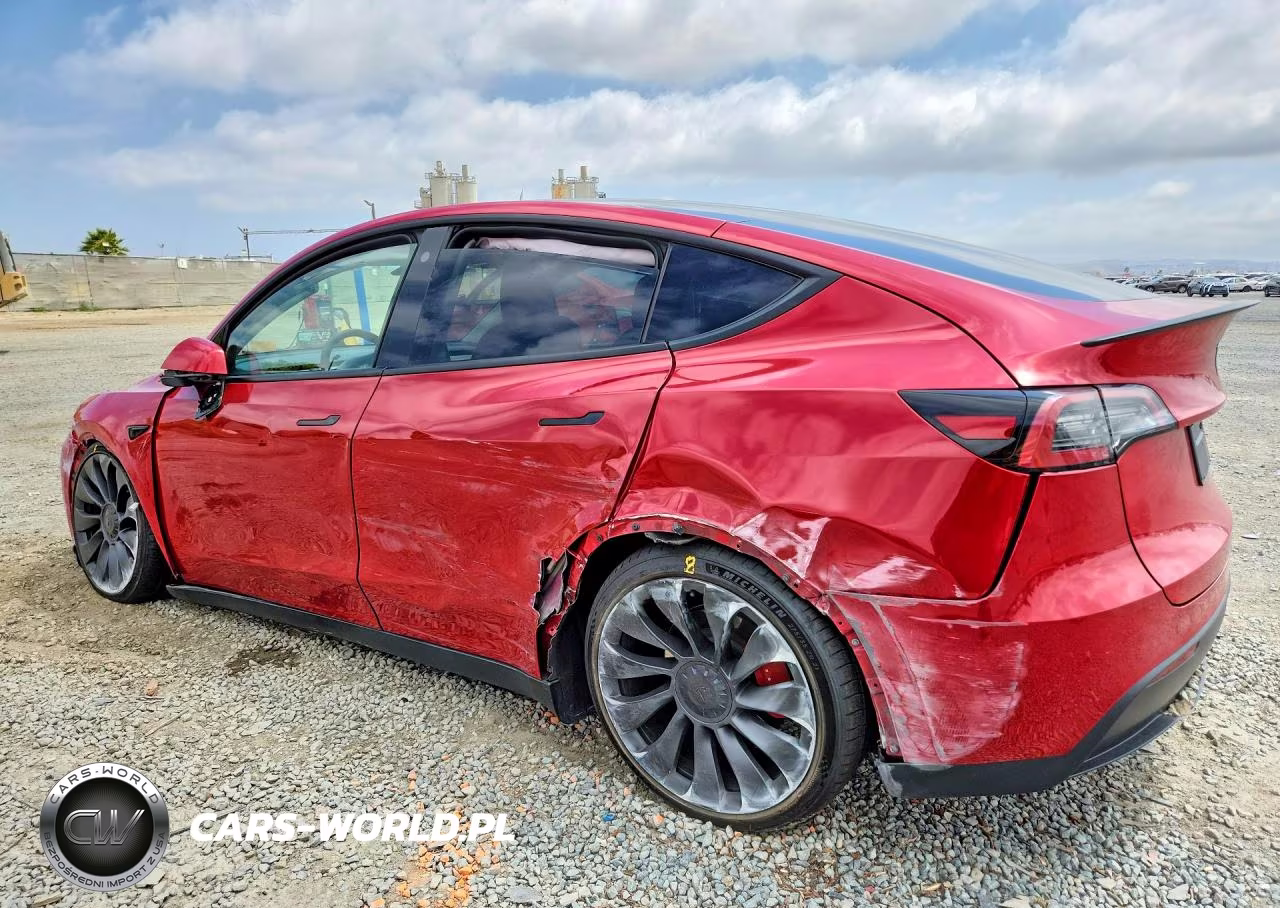 2023 Tesla Model Y VIN:7SAYGDEF8PF740378 - 2