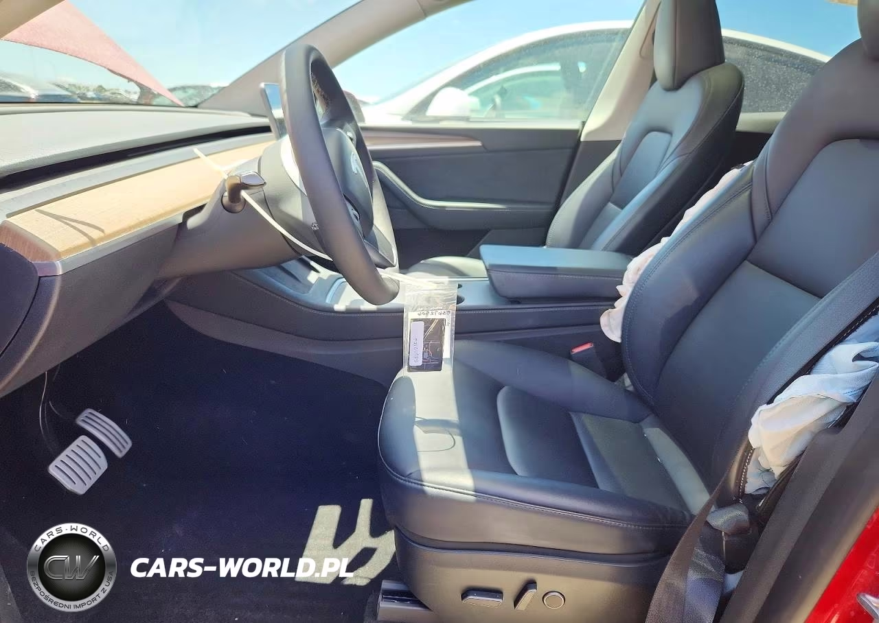 2023 Tesla Model Y VIN:7SAYGDEF8PF740378 - 7