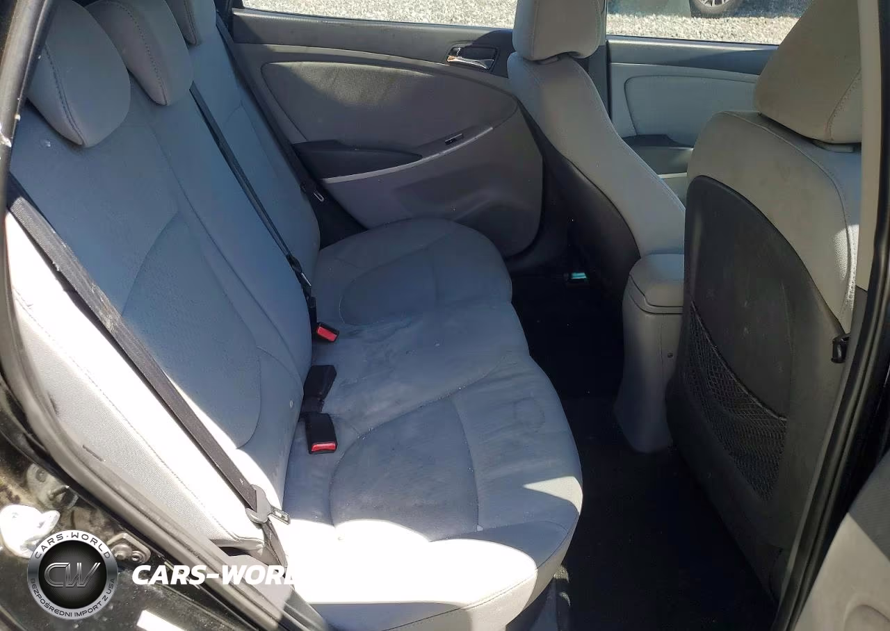 2013 Hyundai Accent Gls VIN:KMHCU5AE7DU079962 - 10