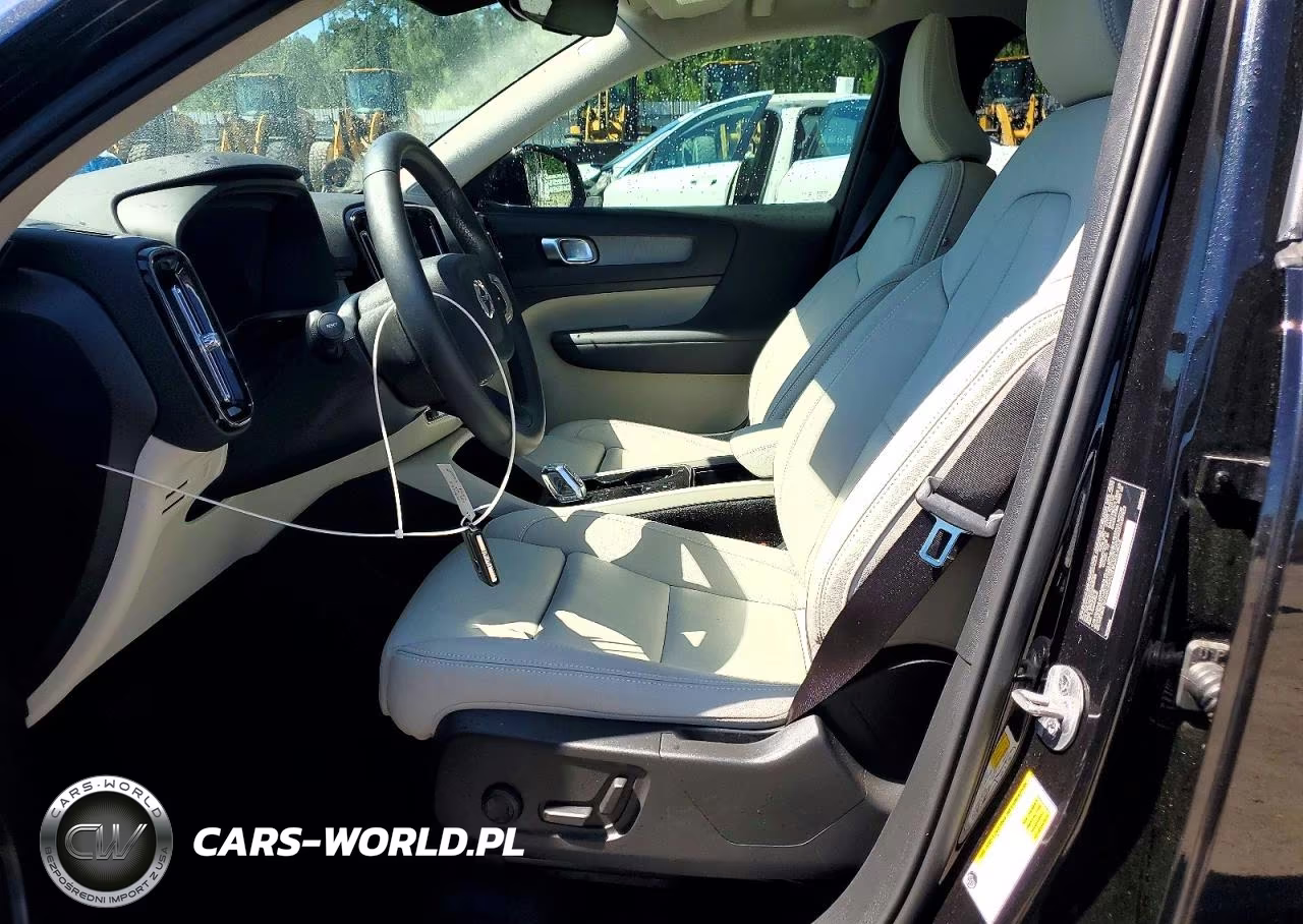 2025 Volvo Xc40 Plus VIN:YV4L12UE8S2599164 - 7