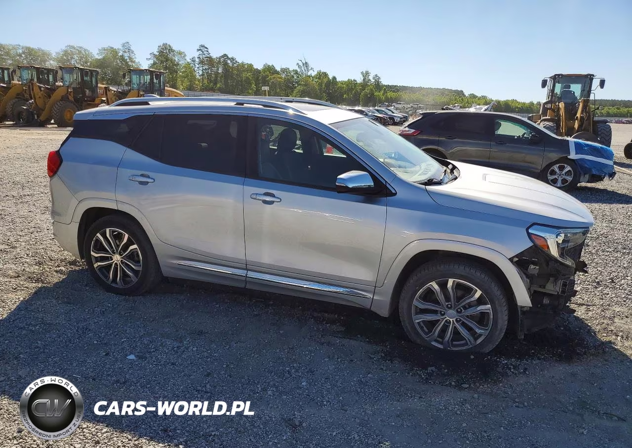 2018 GMC Terrain Denali VIN:3GKALSEX9JL239584 - 4