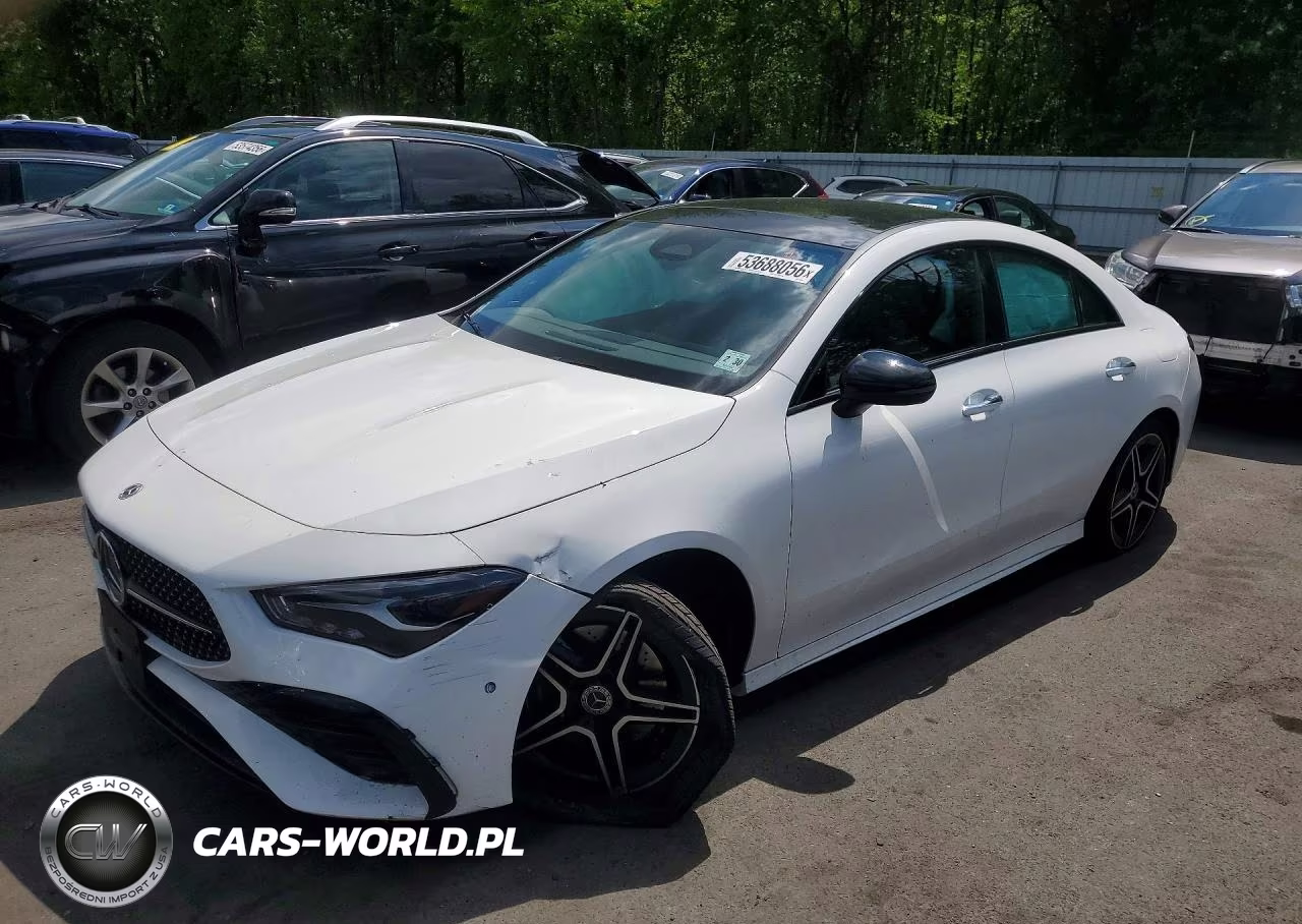 2025 Mercedes-Benz Cla 250 4Matic – zdjęcie 1 z 12