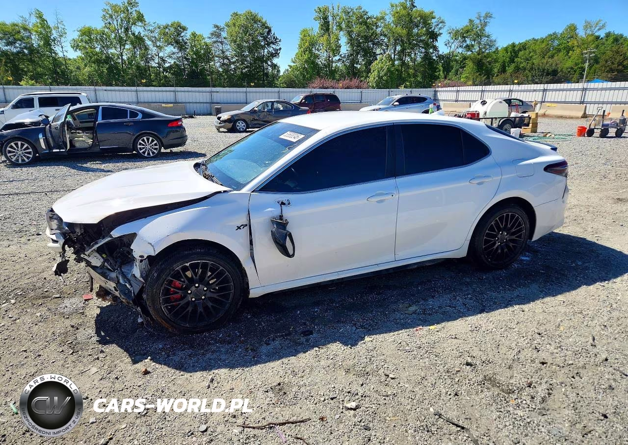 2022 Toyota Camry Se – zdjęcie 1 z 12