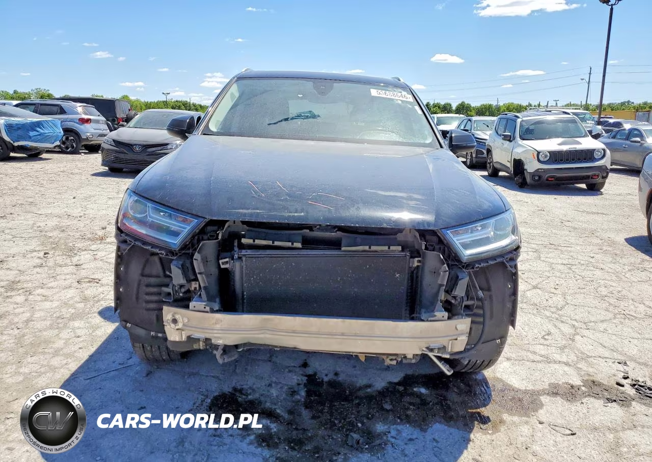 2018 Audi Q7 Premium Plus VIN:WA1LHAF73JD040402 - 5