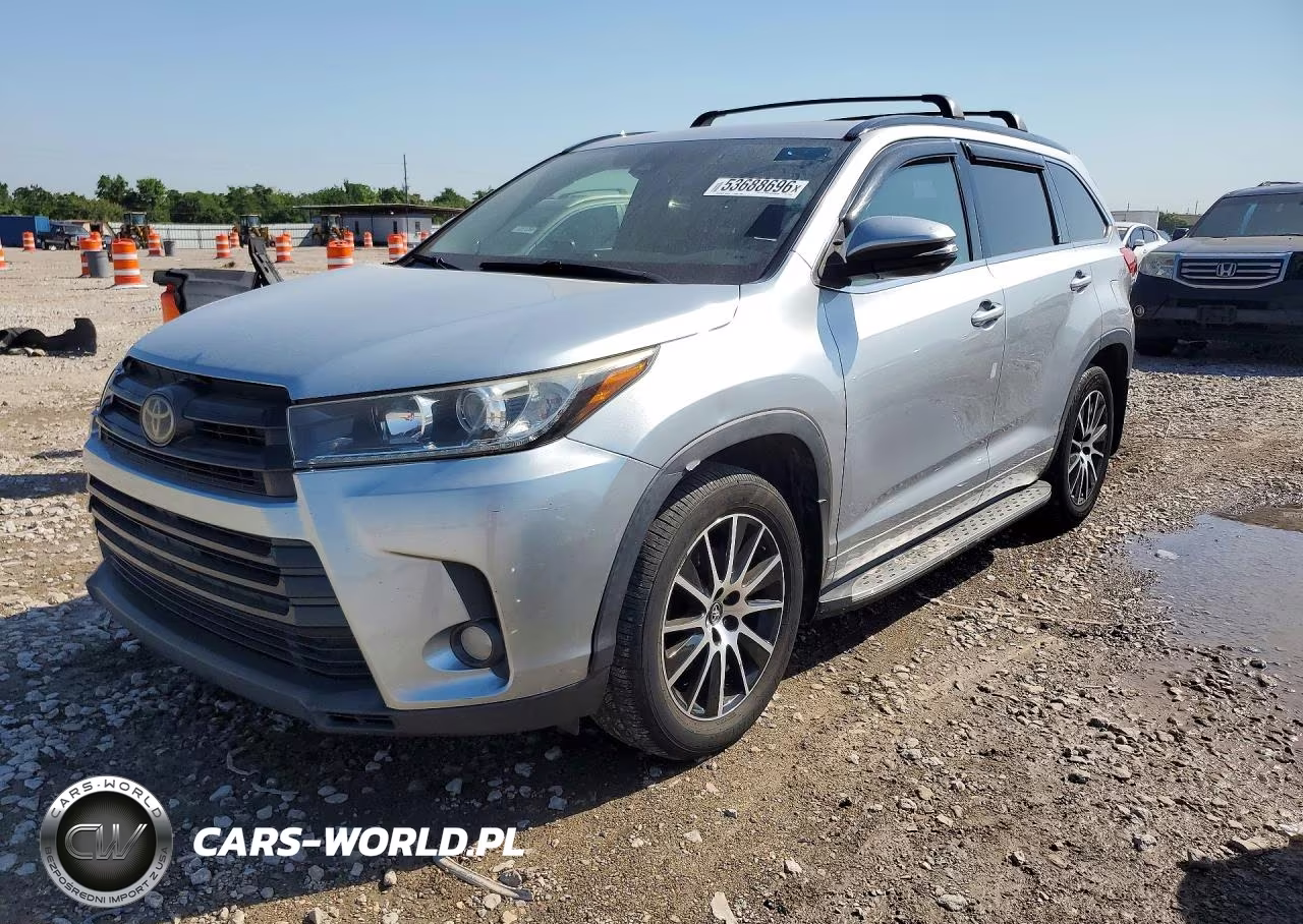 2017 Toyota Highlander Se