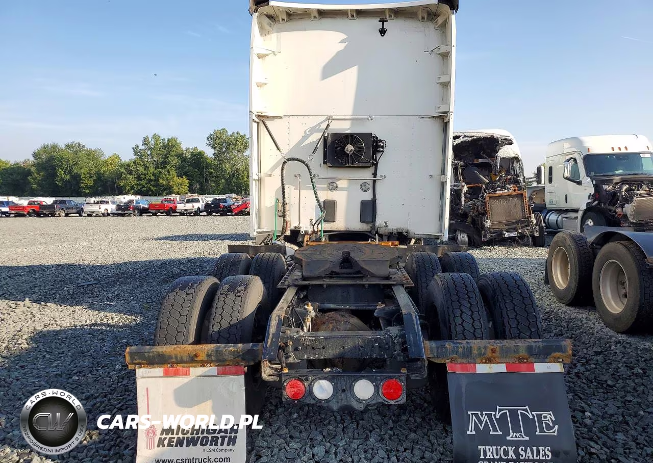 2020 Kenworth T680 Semi Truck VIN:1XKYD49X4LJ355447 - 6