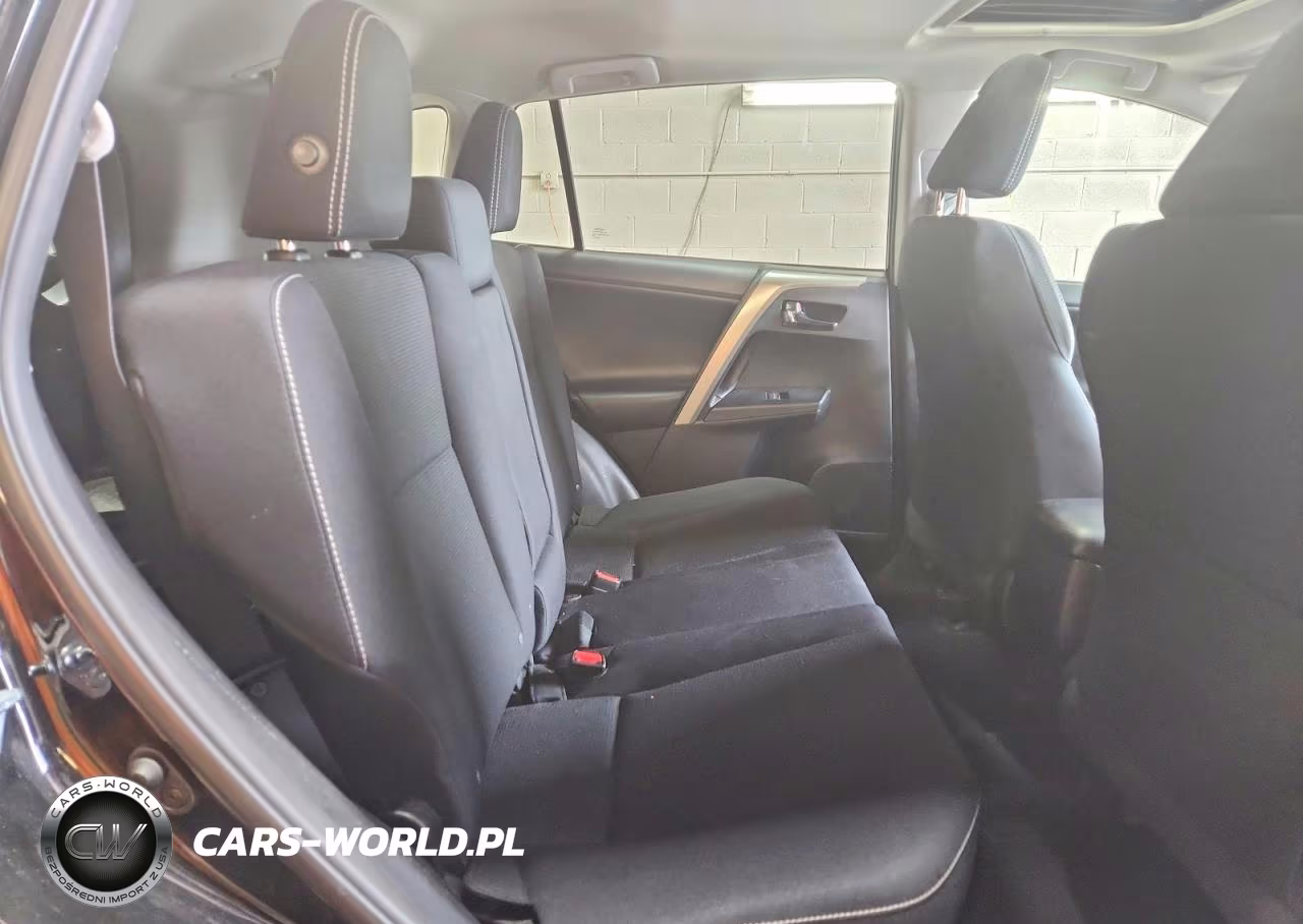 2017 Toyota Rav4 Xle VIN:2T3RFREV2HW692879 - 11