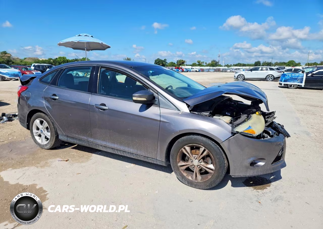 2013 Ford Focus Se VIN:1FADP3F28DL253293 - 4