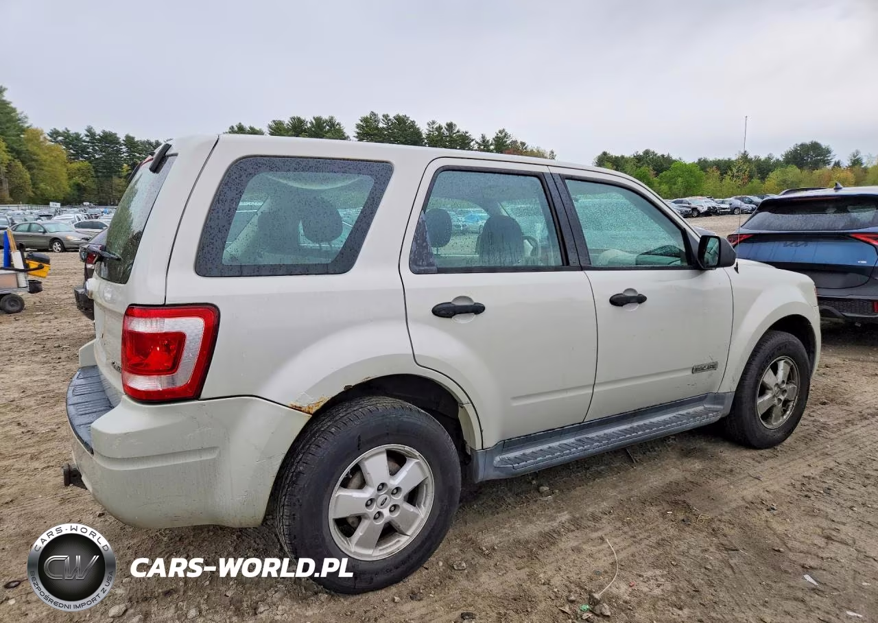 2008 Ford Escape Xls VIN:1FMCU92Z68KC23950 - 3