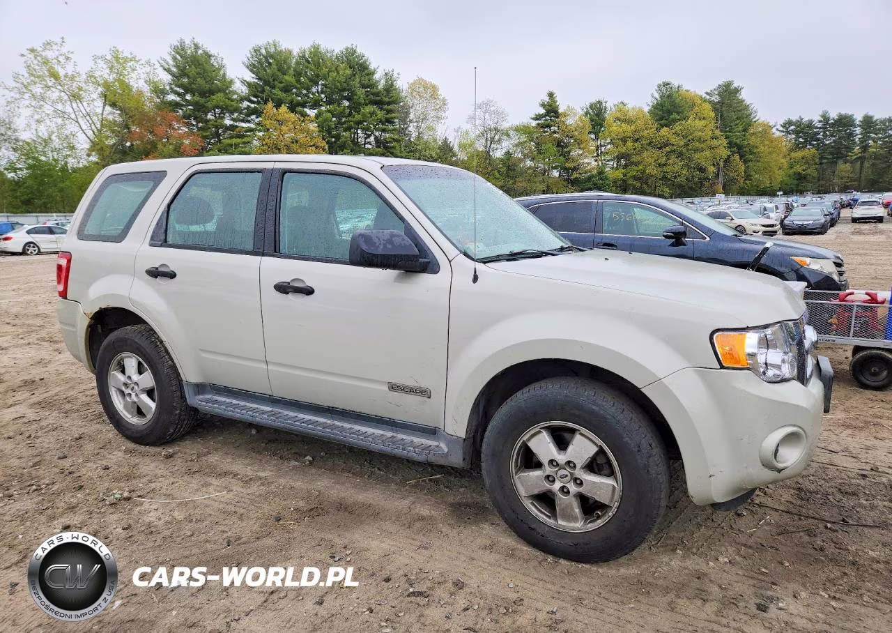 2008 Ford Escape Xls VIN:1FMCU92Z68KC23950 - 4