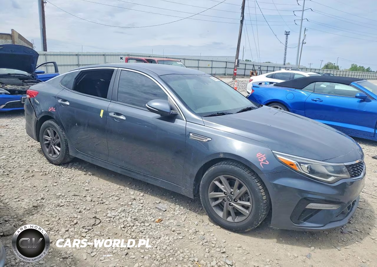 2020 Kia Optima Lx VIN:5XXGT4L38LG390402 - 4
