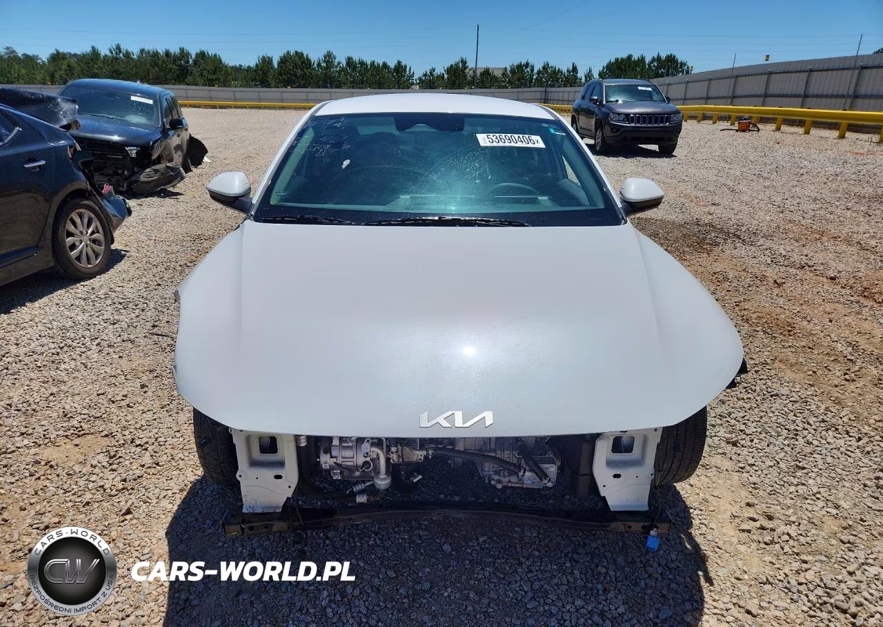 2025 Kia K4 Lx VIN:3KPFT4DE3SE133022 - 5